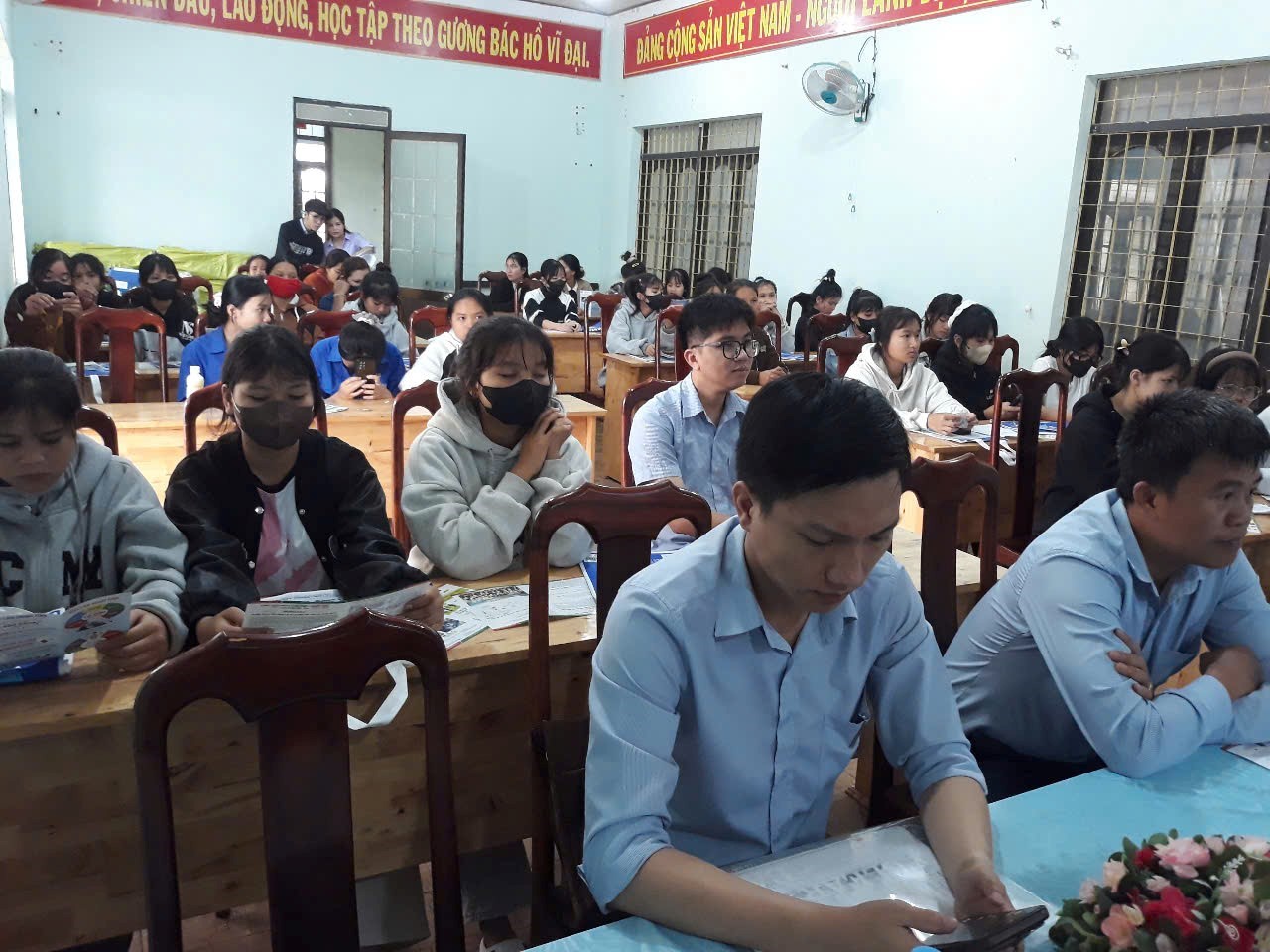 HN tim hieu ve viec lam